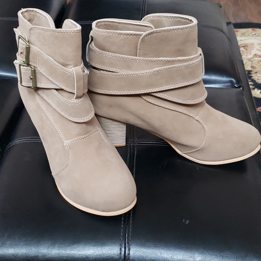 Boot 👢 - Picture 6 of 6